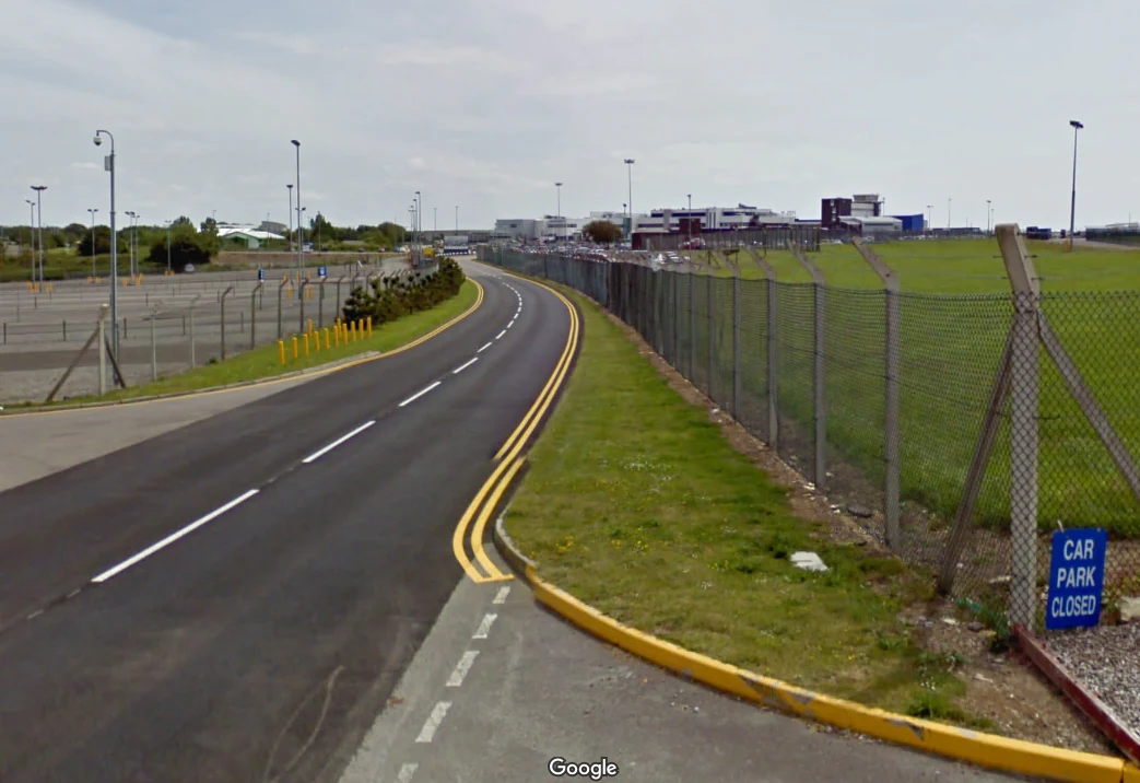 Cardiff Airport — photo 9
